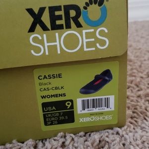 Xero Shoes Cassie Black Womens Sz 9